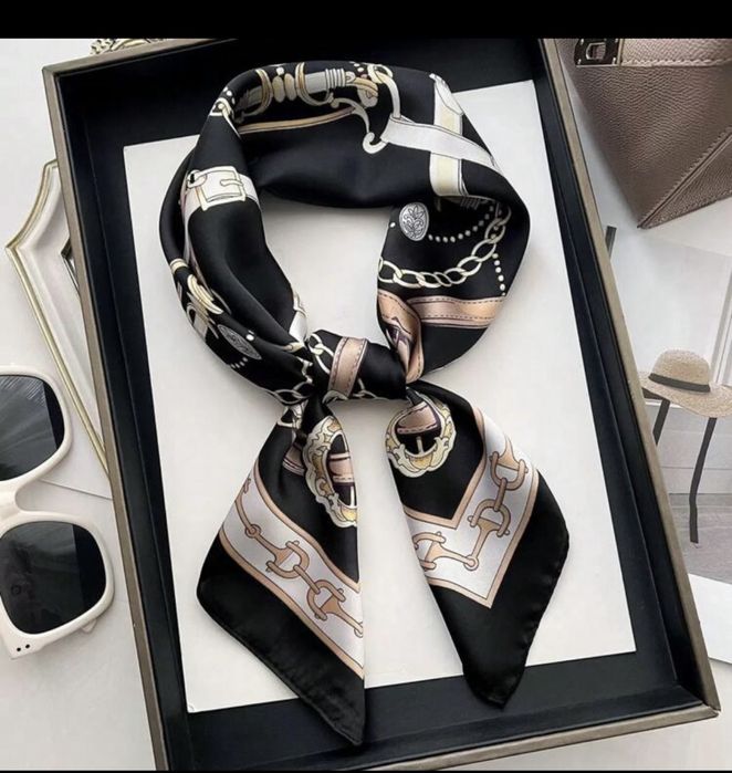 Apaszka Christian Dior Cavalli