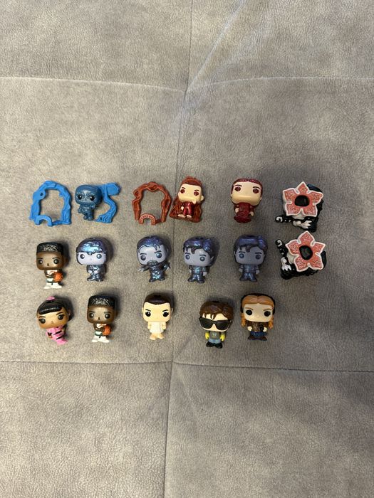 Продаю персонажі з kinder joy stranger Things «дивні дива»