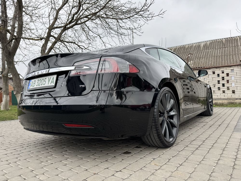 TESLA MODEL S Европа (Німеччина) Рестайлінг 2018