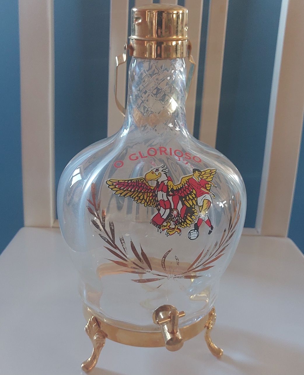 Garrafão presente