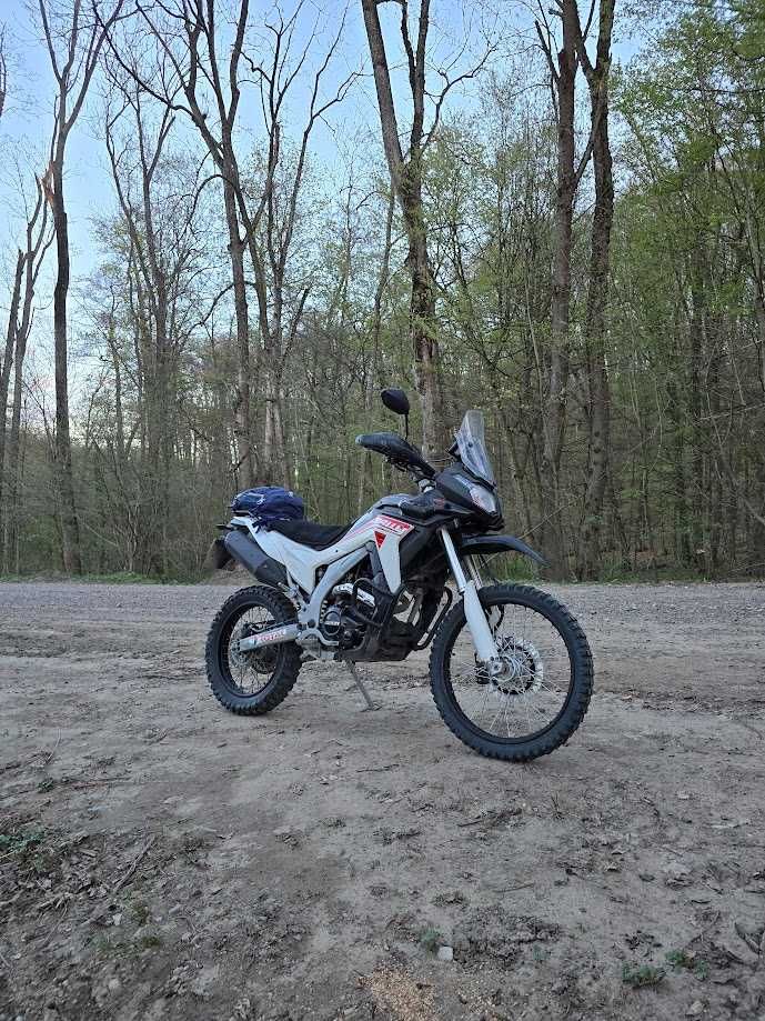 Продам мотоцикл Loncin LX 250GY-3 RALLY