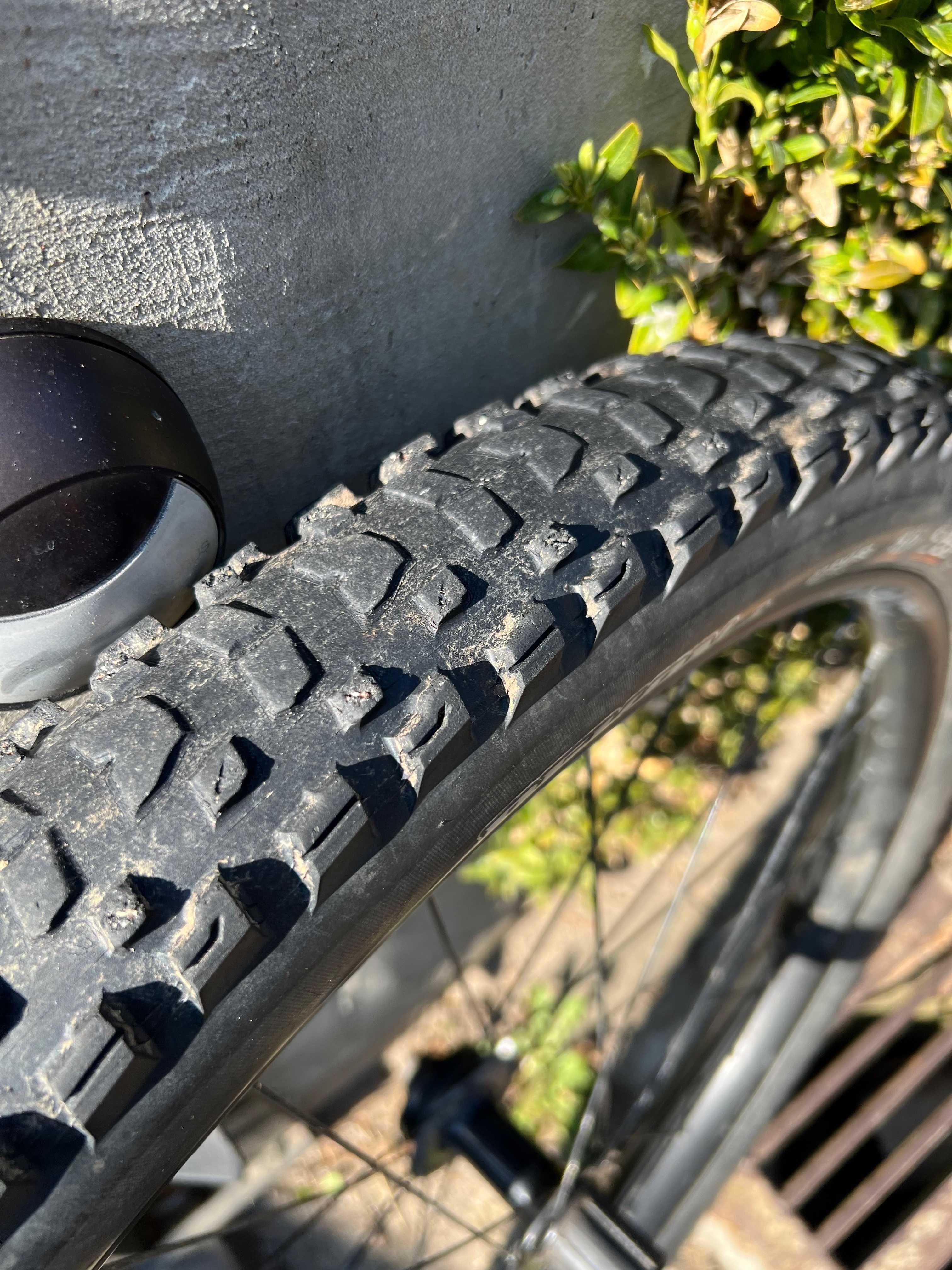 koła Bontrager line 40 boost 141
