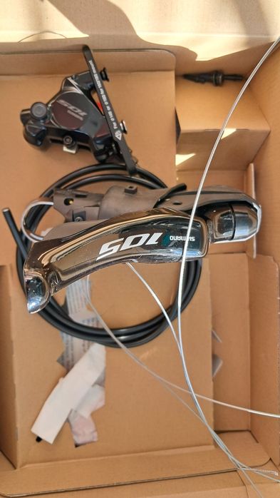 Shimano 105 12 V Manetes  Pincas travao disco + desviadores