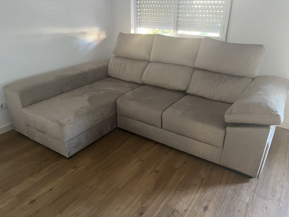 Sofa 240x160 + dois pufs