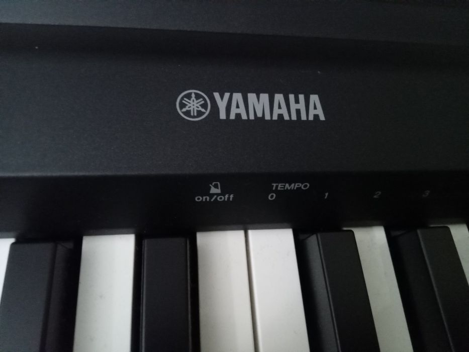 Piano yamaha p45
