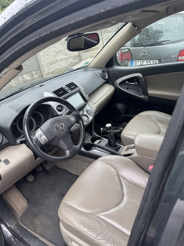 Toyota RAV4 bardzo ladny stan z Niemiec 2.2 diesel DECAT 4x4