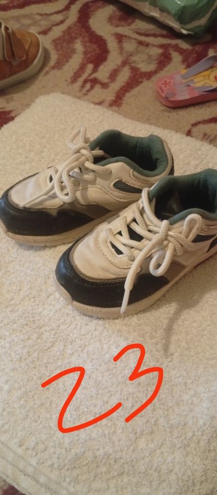Vendo vários tamanhos cada 5€