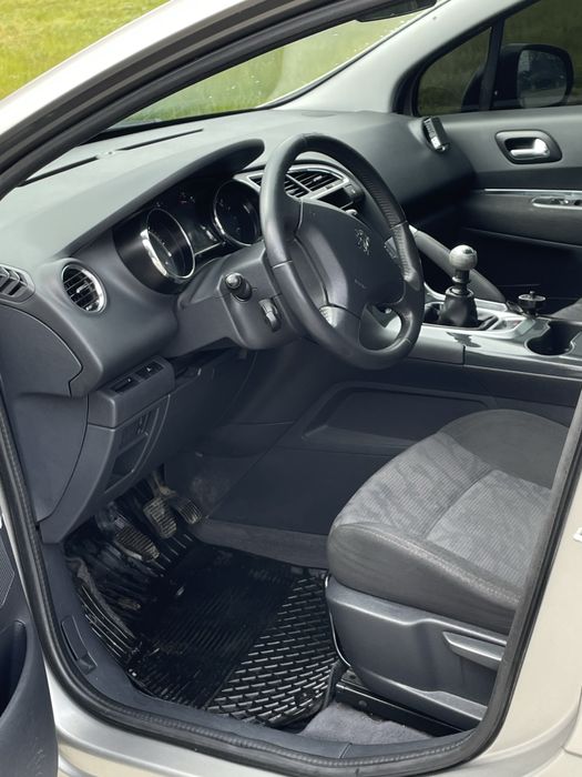Peugeot 3008 продам