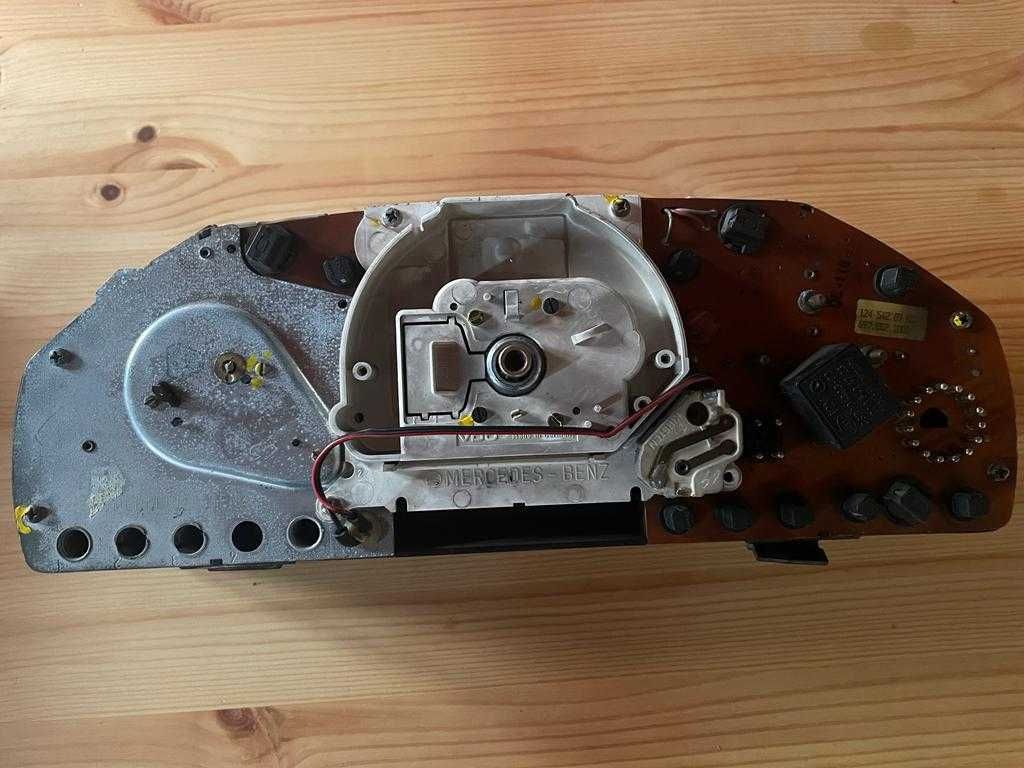 Quadrante Mercedes W124 - Odómetro precisa reparação