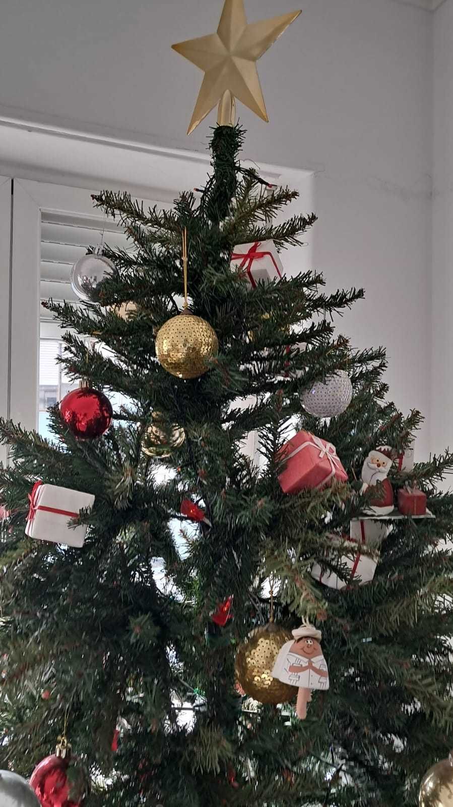 Arvore de Natal artificial 2mt e enfeites