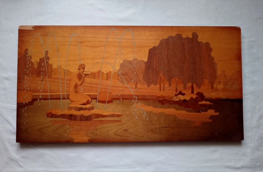 Деревянное панно "Фонтан в парке"