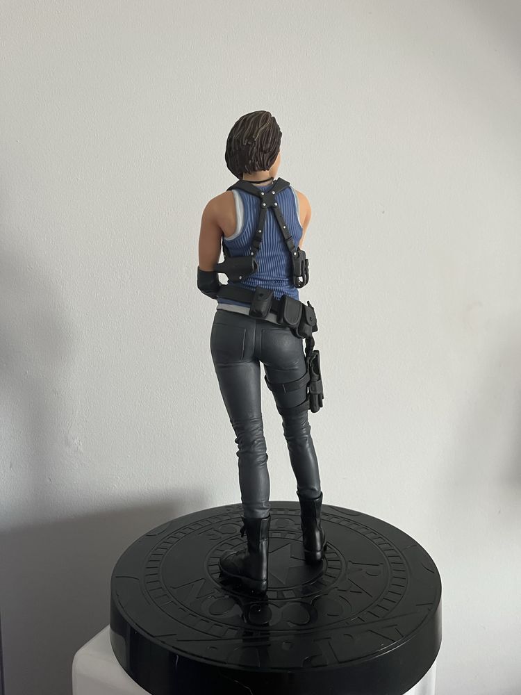 Figurka Jill Valentine Resident evil 30cm jak nowa