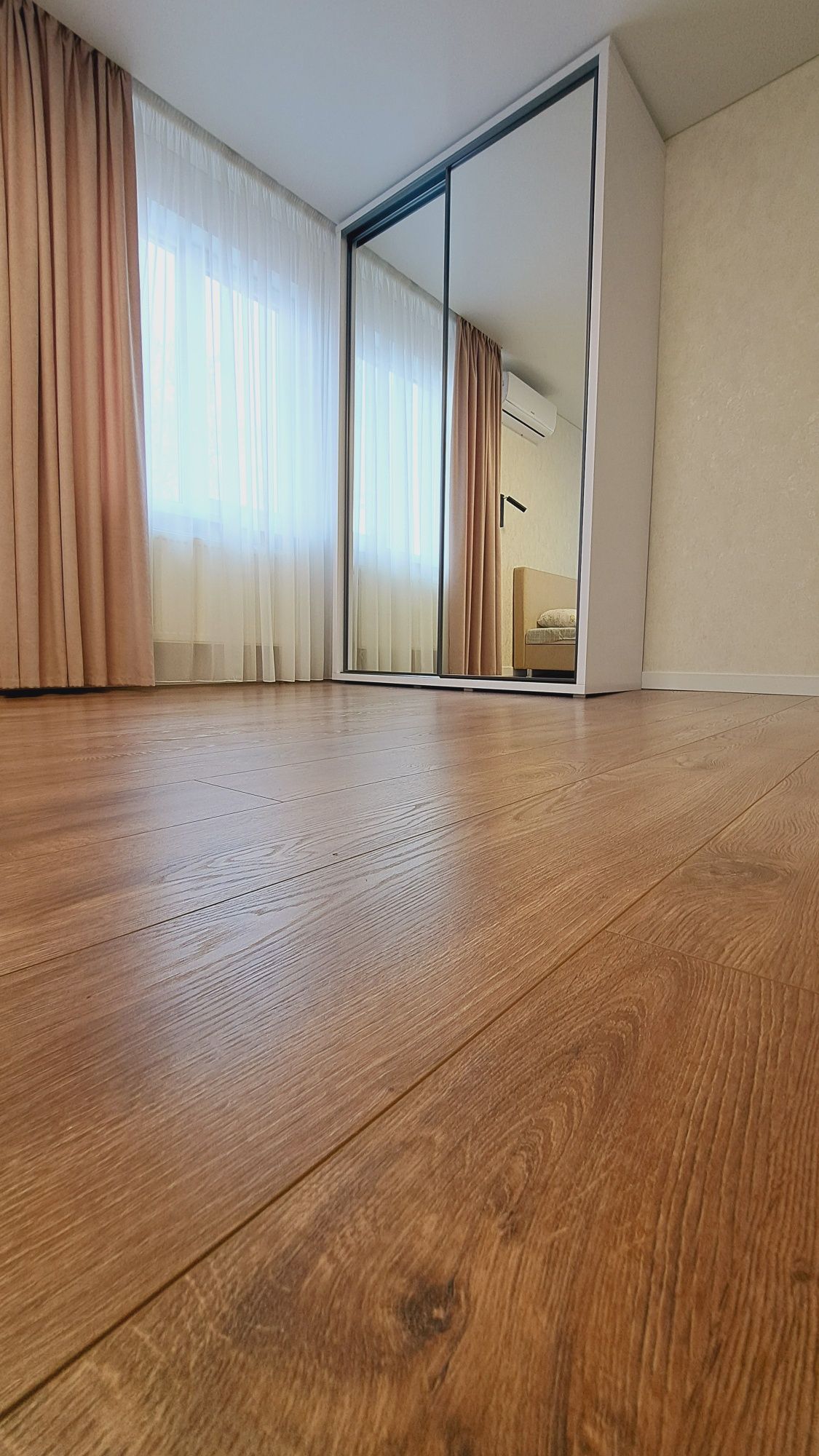 Продам  2 к квартира в центрі, ідеально під подобовий бізнес