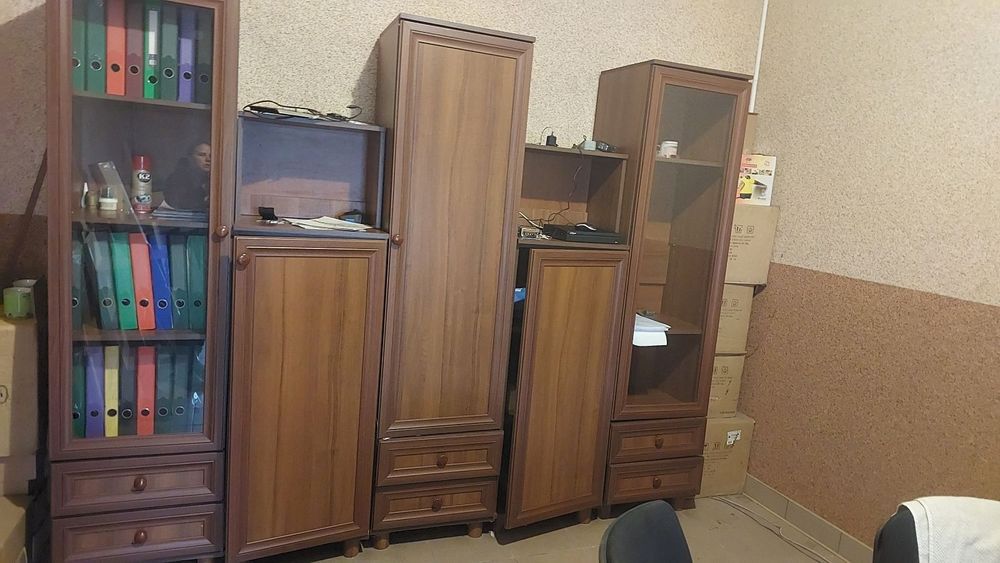 Офисная мебель продам