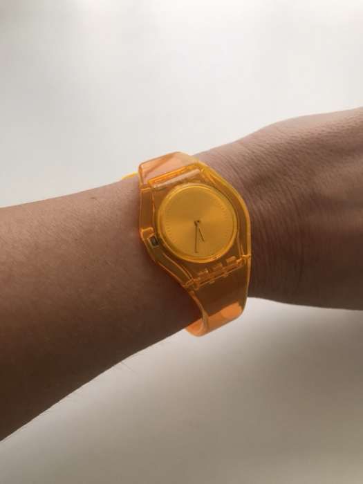 Relógio Swatch (laranja)