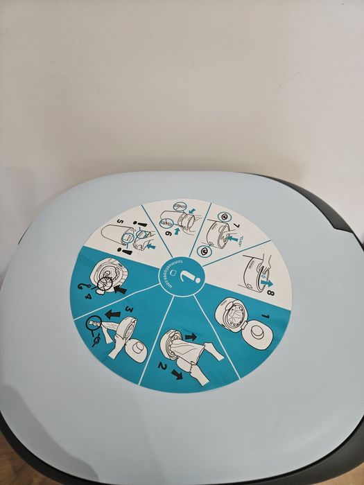 Kosz na pieluchy TOMMEE TIPPEE Twist Click + 1 wkład