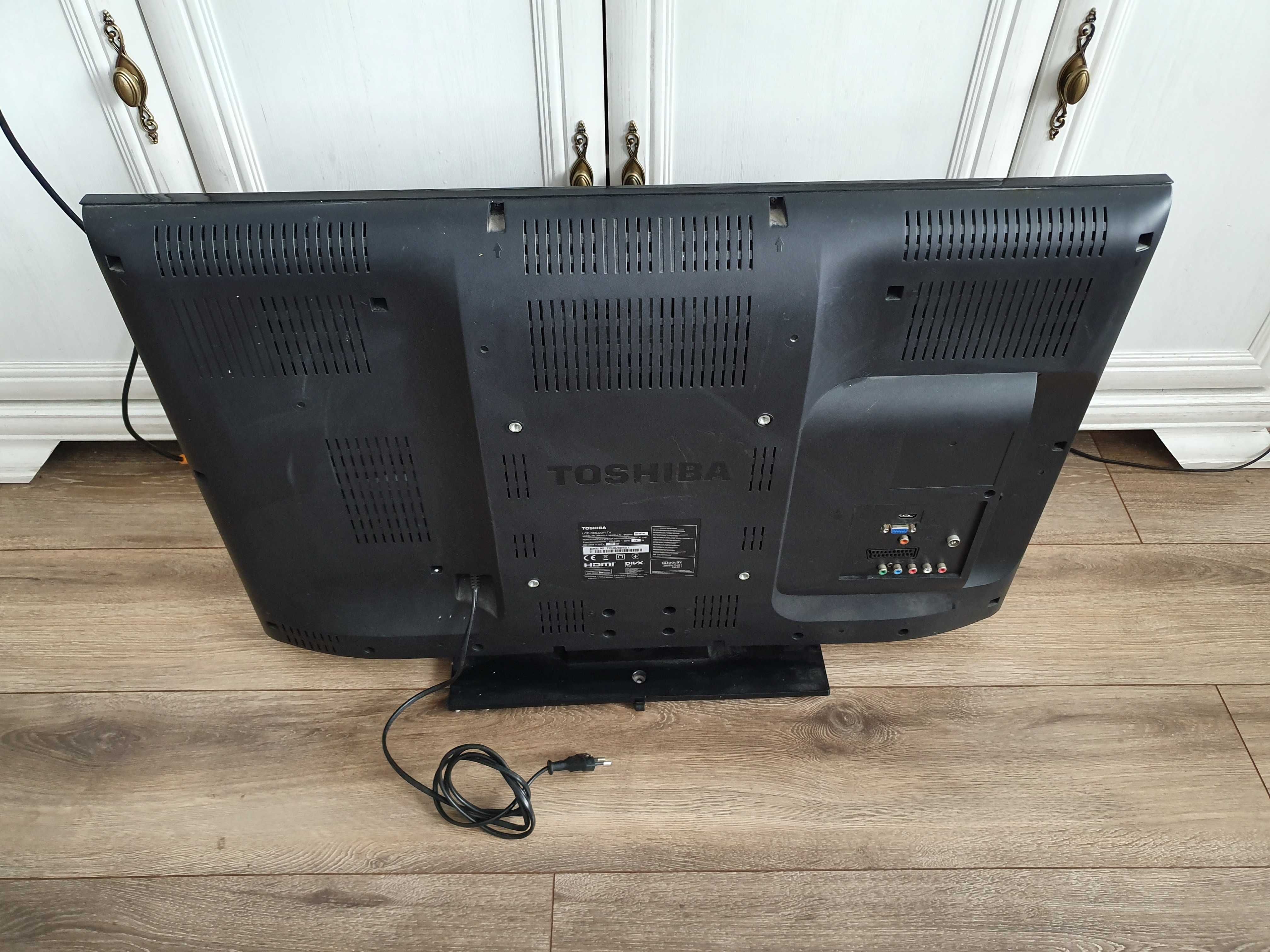 Telewizor Toshiba 32 cale 32av933g w pełni sprawny