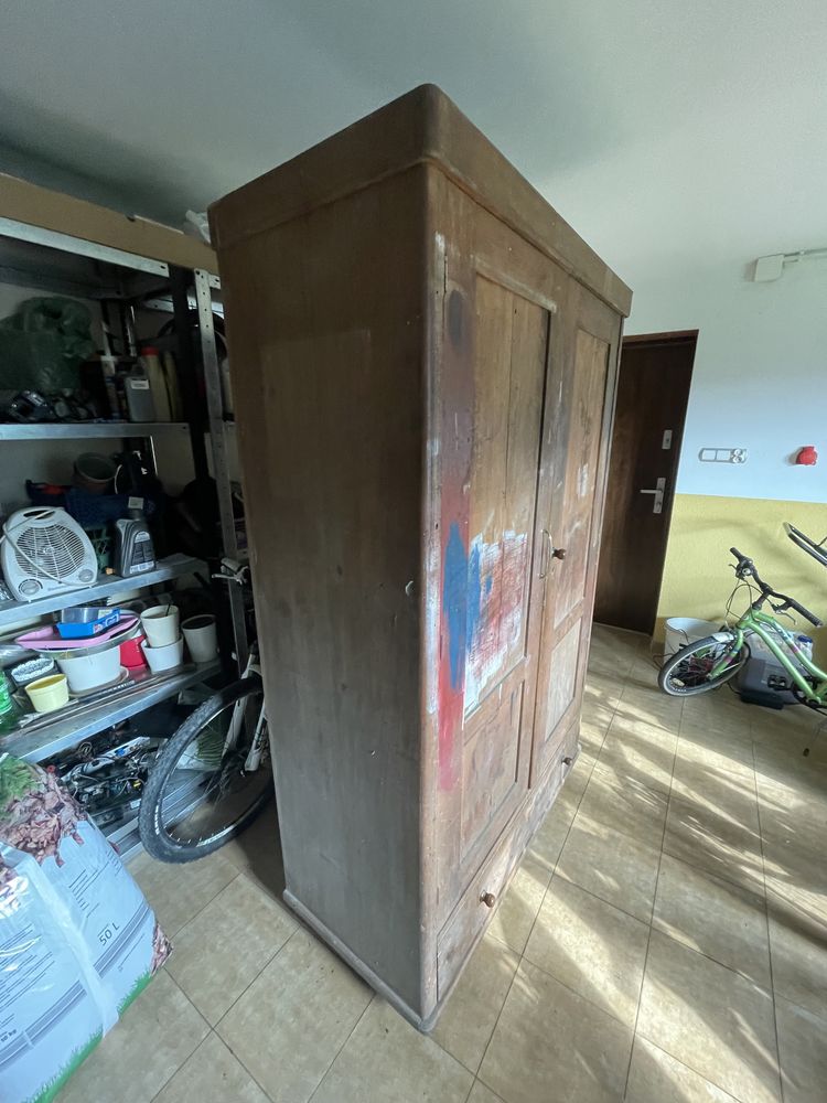 Szafa lite drewno okolo 30-40 letnia szer  120cm wys 193cm gł 54cm