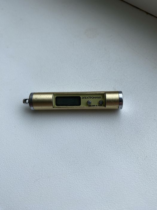 Часи кулон Електроніка 5