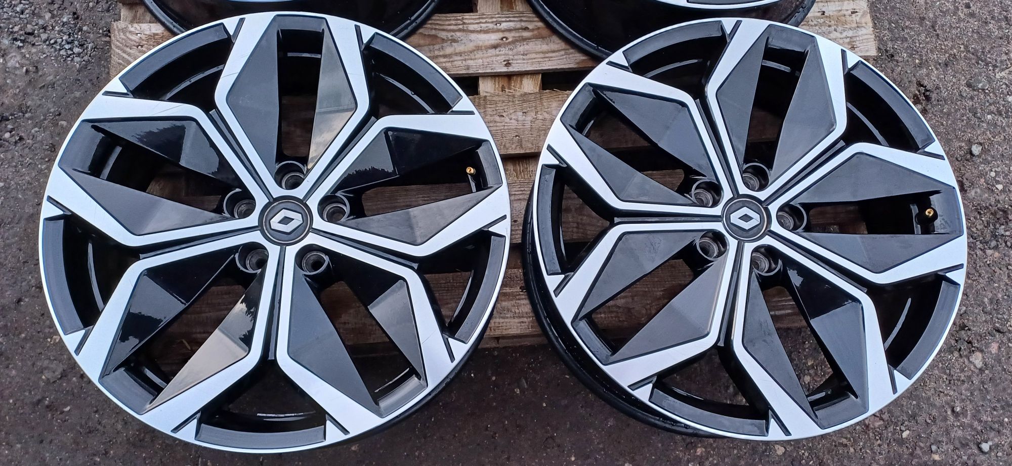 Alufelgi 6,5x20 , rozstaw śrub 5x114,3 RENAULT.