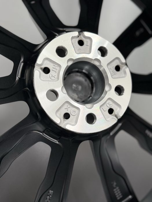 Новий зимовий комплект Bmw X5 G05 X6 G06 740M Бмв Г05 Г06 275/45R20 20