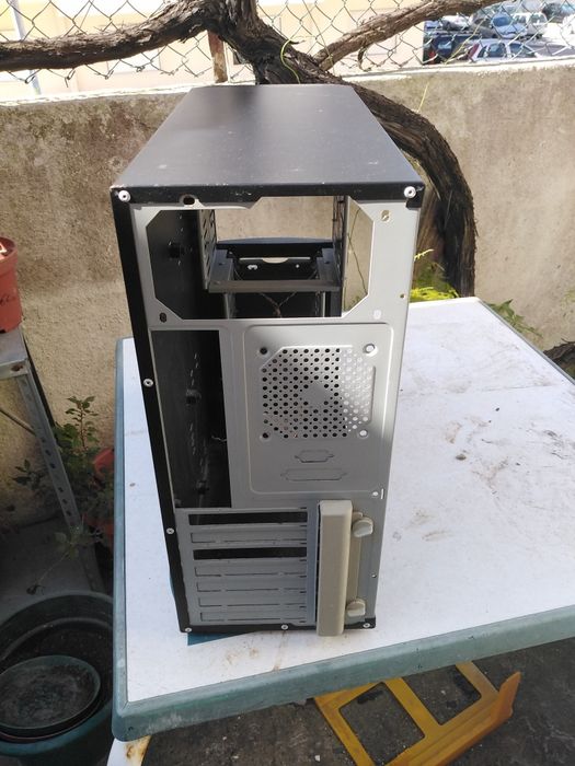 ATX Case, Compact Dimensions!64552473215874121