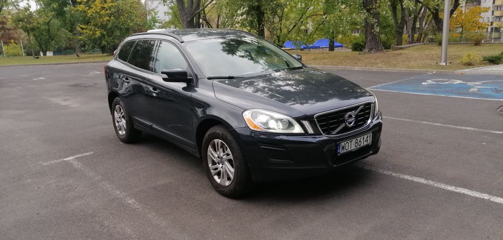 Volvo XC60 ubezpieczony + kpl. kół zimowych salon polska