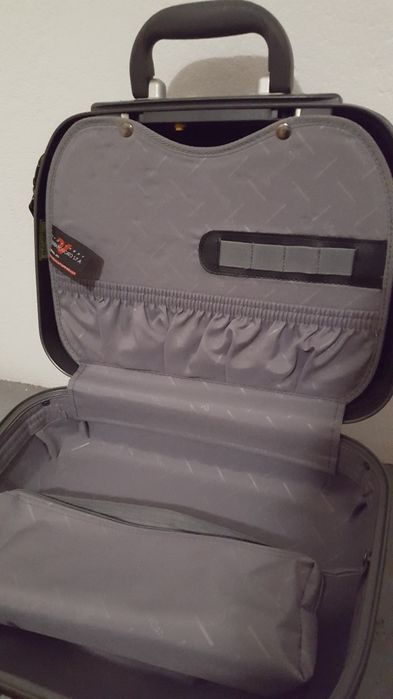 Mala Nécessaire de Viagem material rígido NOVA