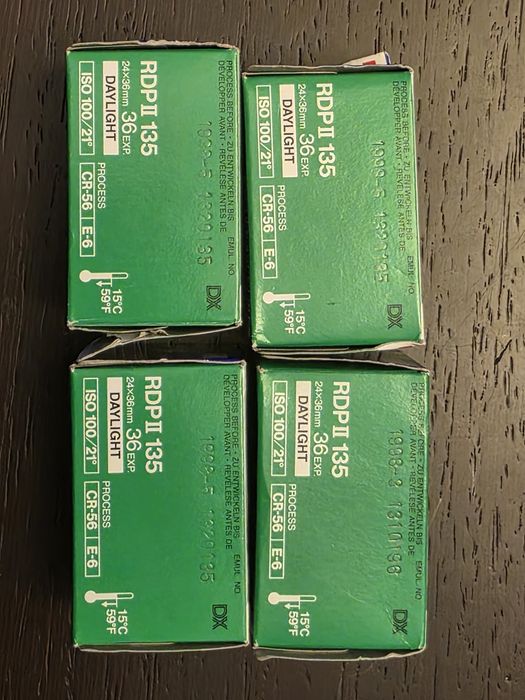 Rolos fujichrome 100 provia RDP II 135  expirados em 1999 de 36fotos