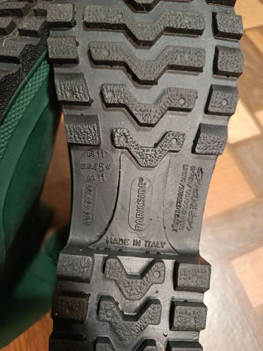 Резиновые сапоги 45р Parkside Италия. Отличное качество.
