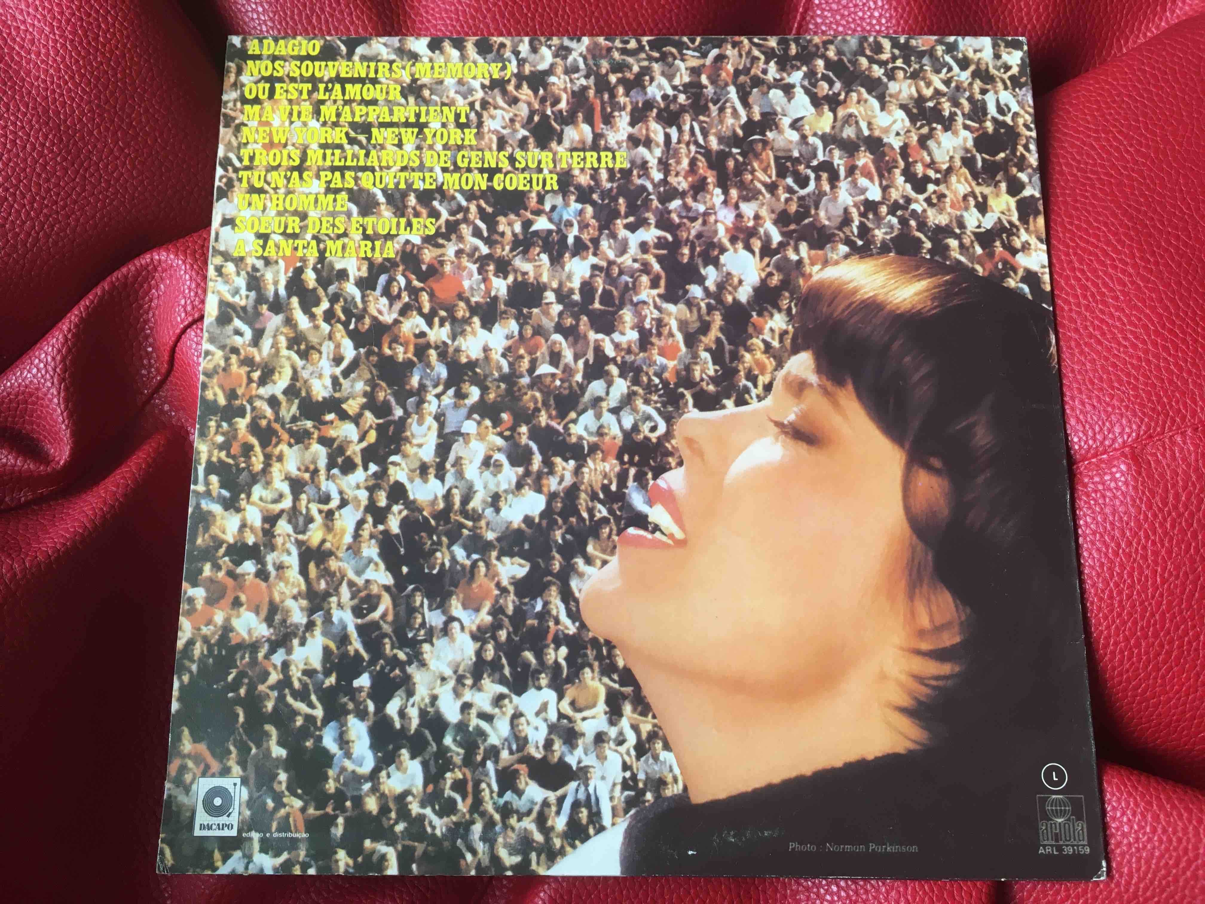 Mireille Mathieu – Trois Milliards De Gens Sur Terre (disco em vinil)