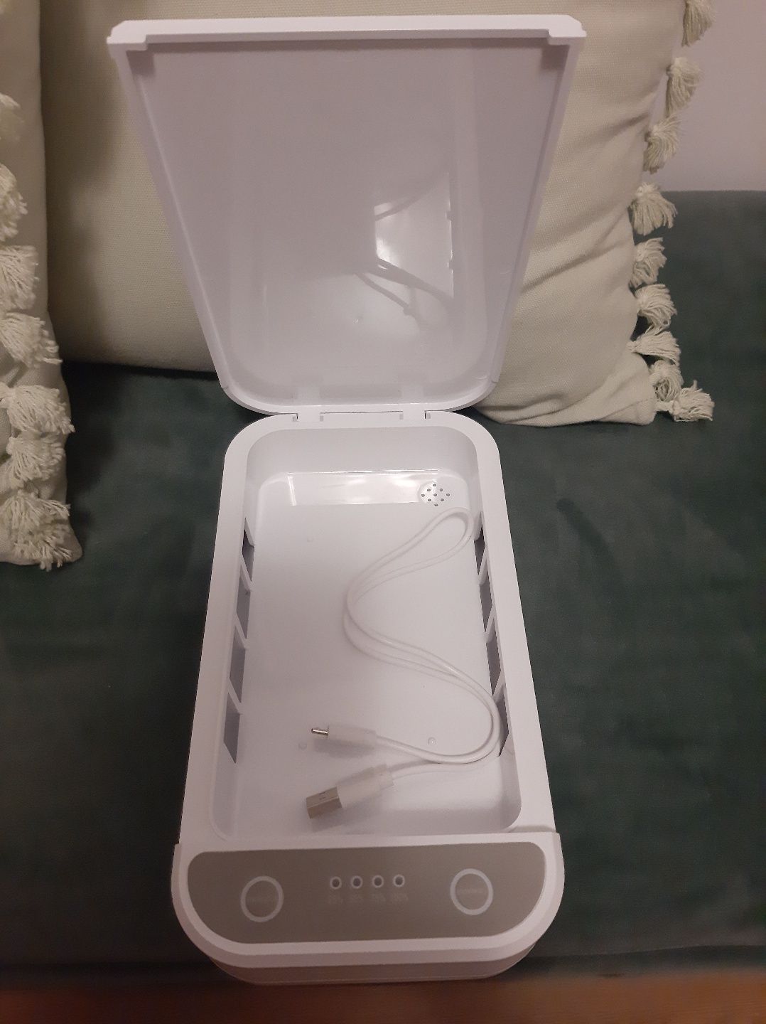 Caixa esterilização telemóveis, fones,óculos etc