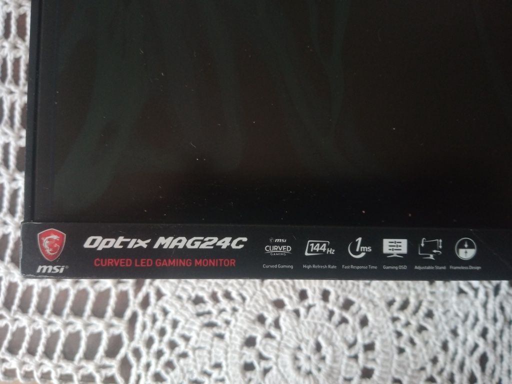 Monitor gamingowy Optix MAG24C zakrzywiony ekran