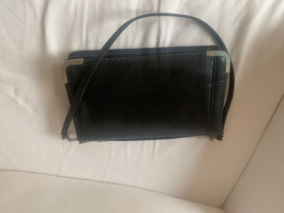 Carteira em pele verdadeira