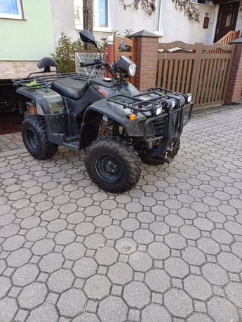 Quad  Shenke 250. Rok 2010  rejestrowany na 2 os.