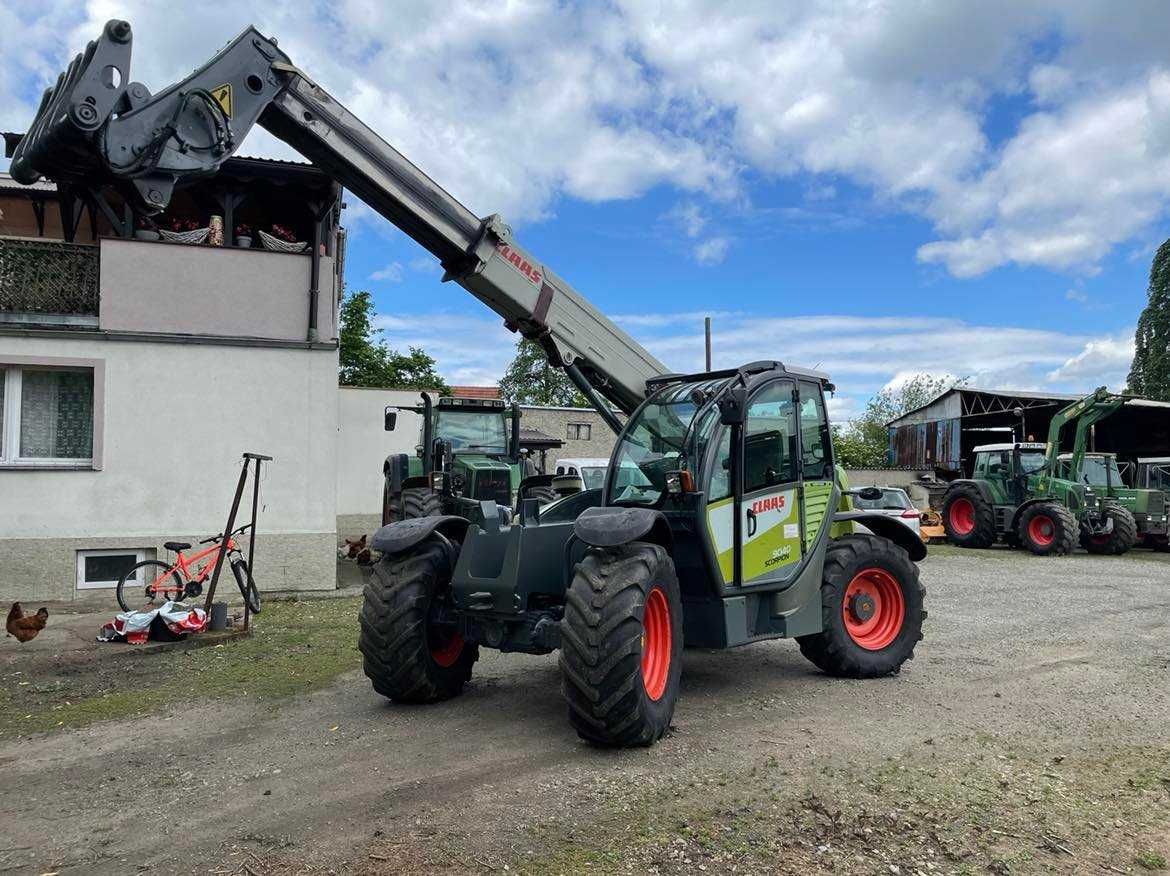 Łdowarka teleskopowa Claas Scorpion 9040