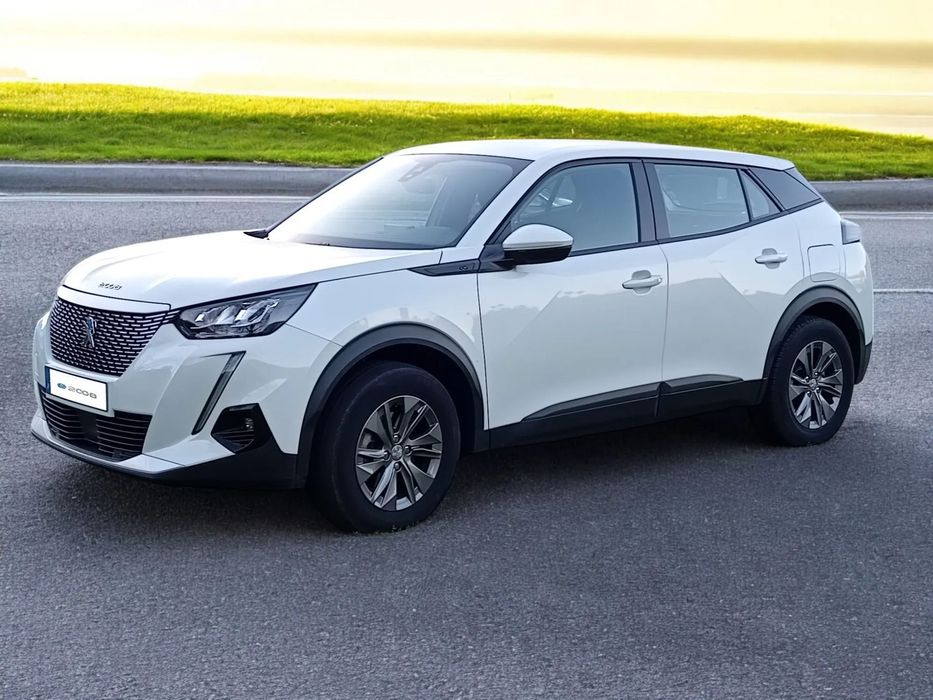 Peugeot e-2008 50 kWh Active Pack
