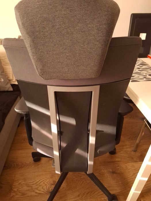 Fotel ergonomiczny Profim Xenon 11 jak nowy, ponad 60% taniej.