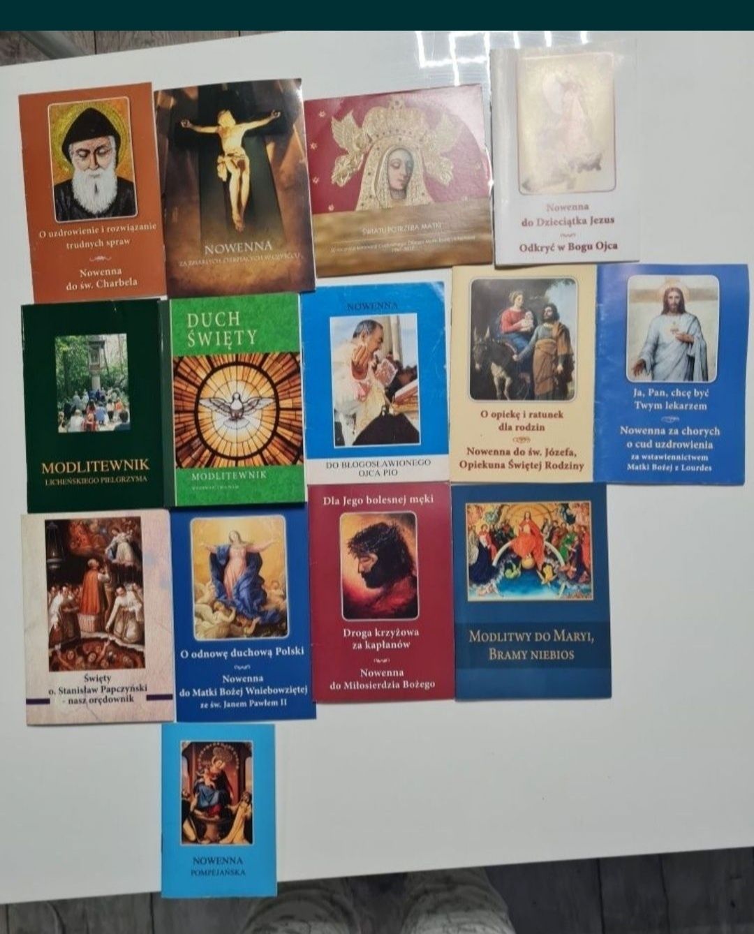 Modlitewniki nowenny książeczki religijne modlitwy zestaw