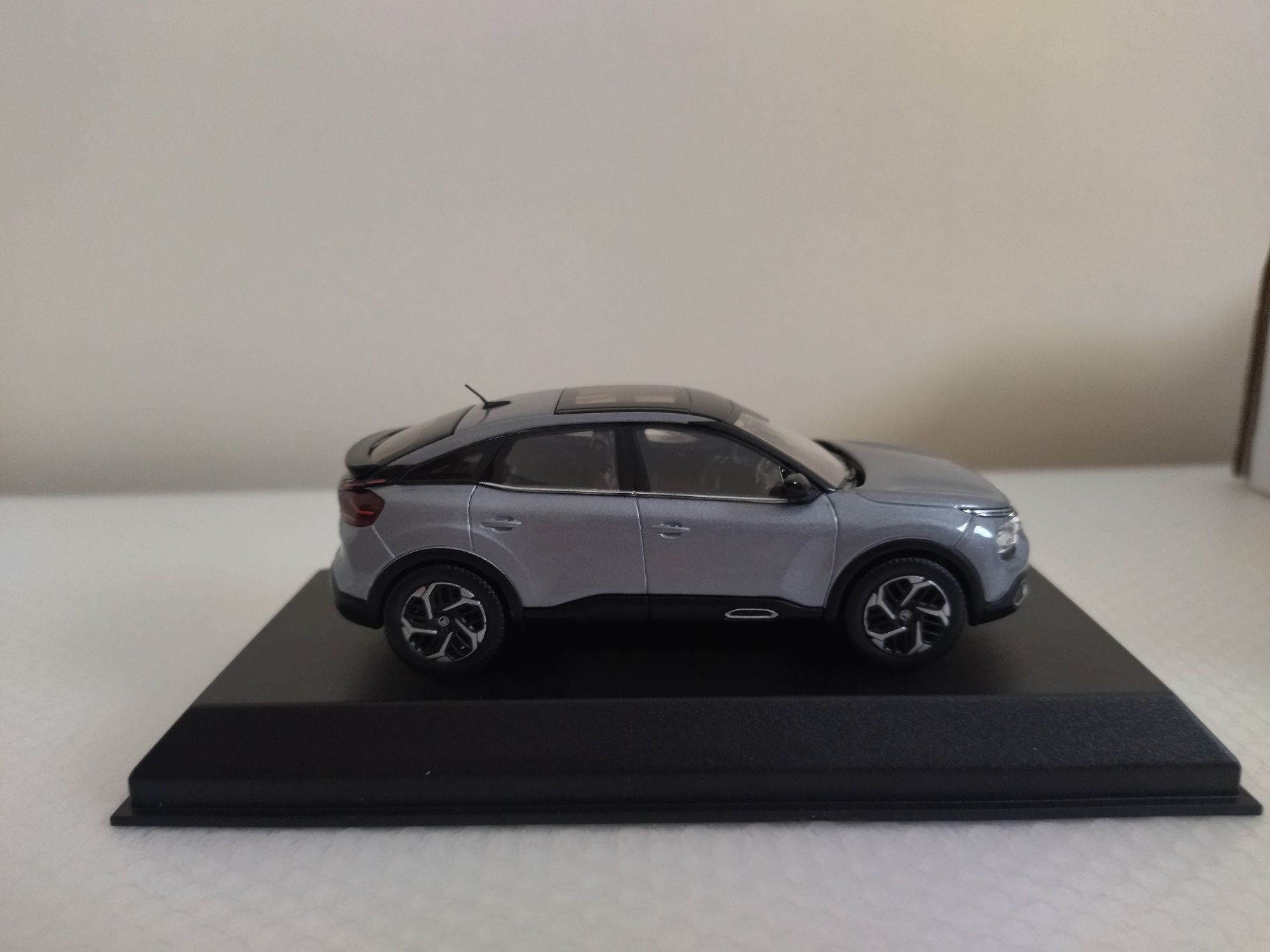 Miniatura Citroen C4 Nova 1/43