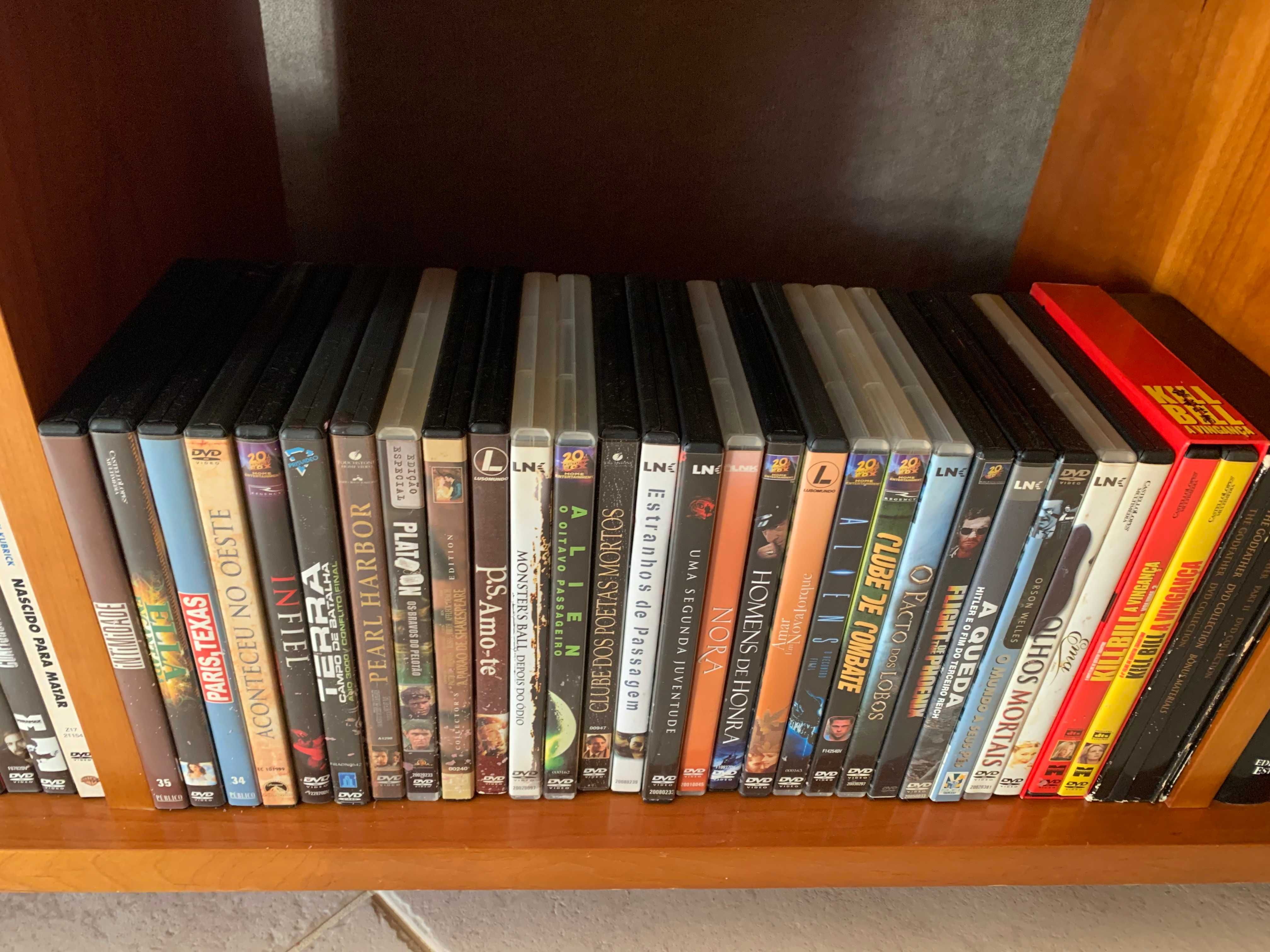 Sistema de Cinema em Casa c/ oferta de DVDs