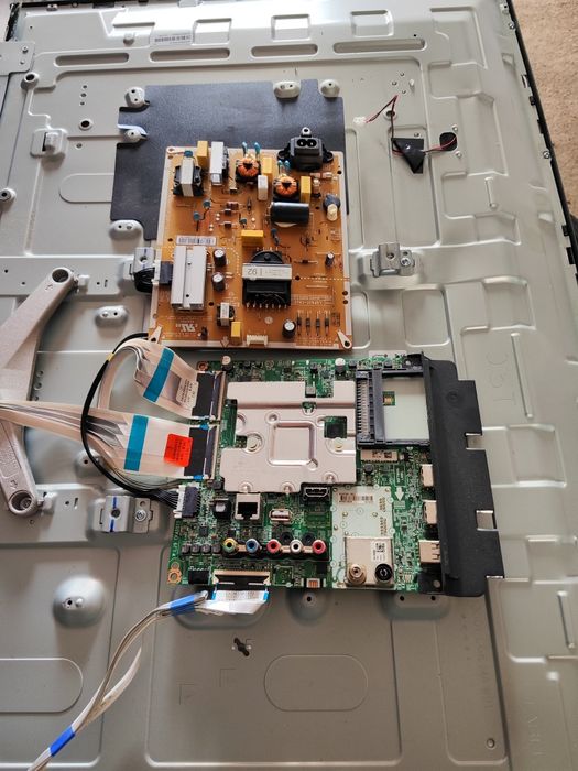 Płyta główna LG 43"