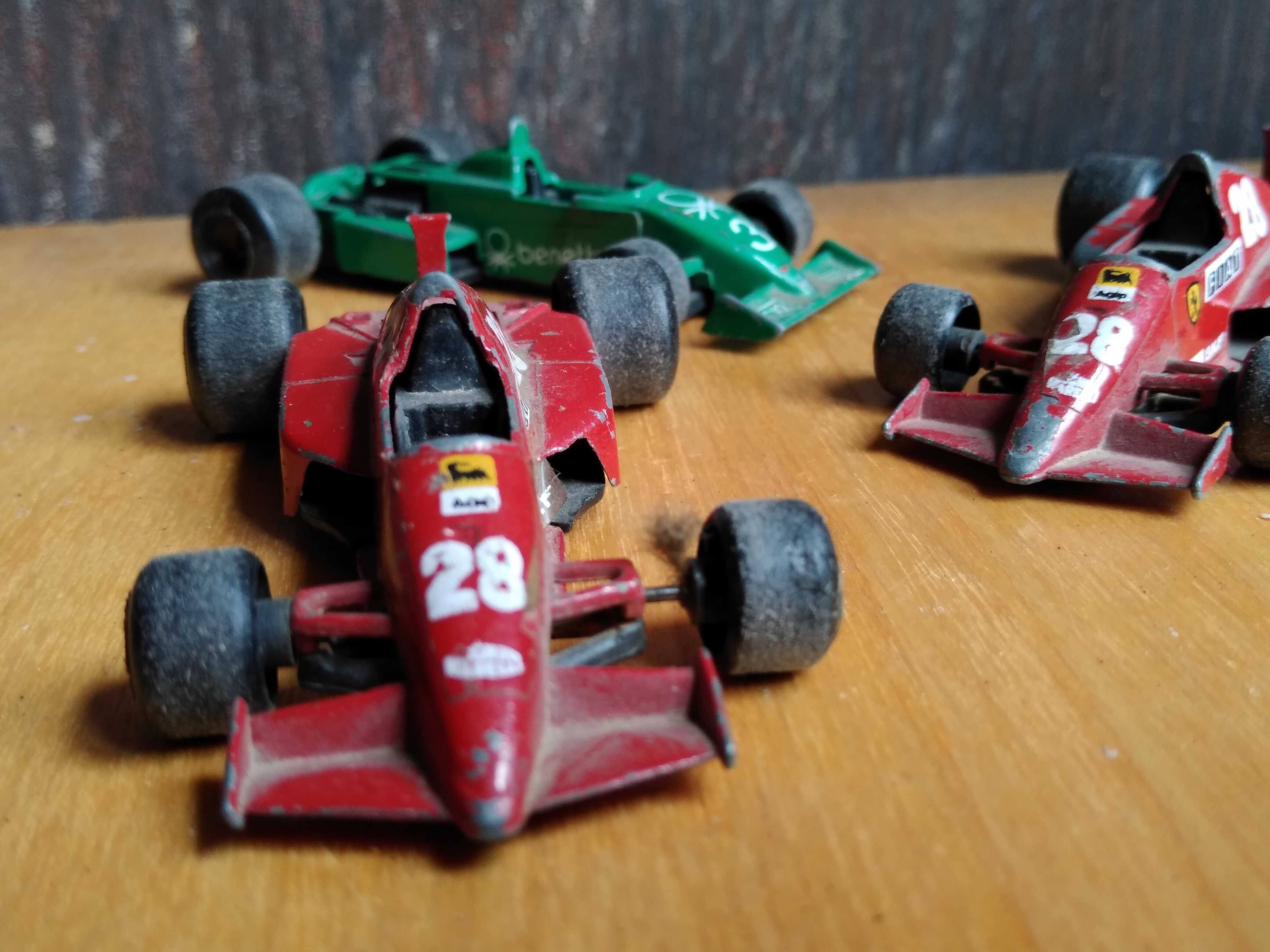 Autko resorak Polistil bolid F1 Ferrari i Tyrrell zabytek PRL