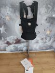 Nosidełko Ergobaby Adapt ergonomiczne z kapturem czarne 3w1 3-20 kg