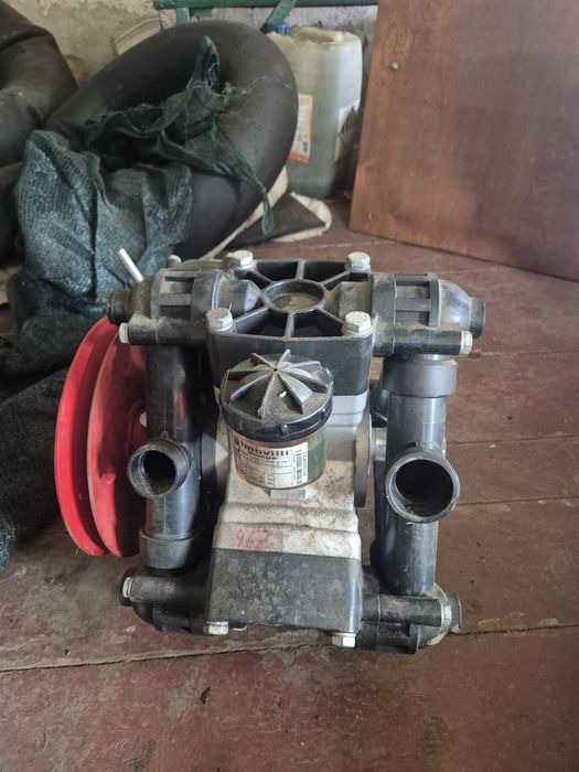 Насос мембранно-поршневой D-243 фирмы Imovilli pompe (Италия)