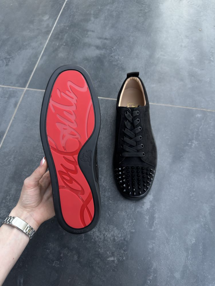Christian Louboutin з шипами