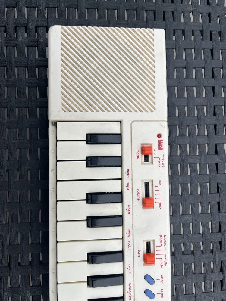 Casio PT10 keyboard vintage syntezator klasyk