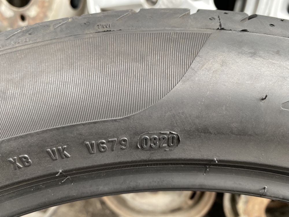 Літня резина 295/40 R-21 Pirelli