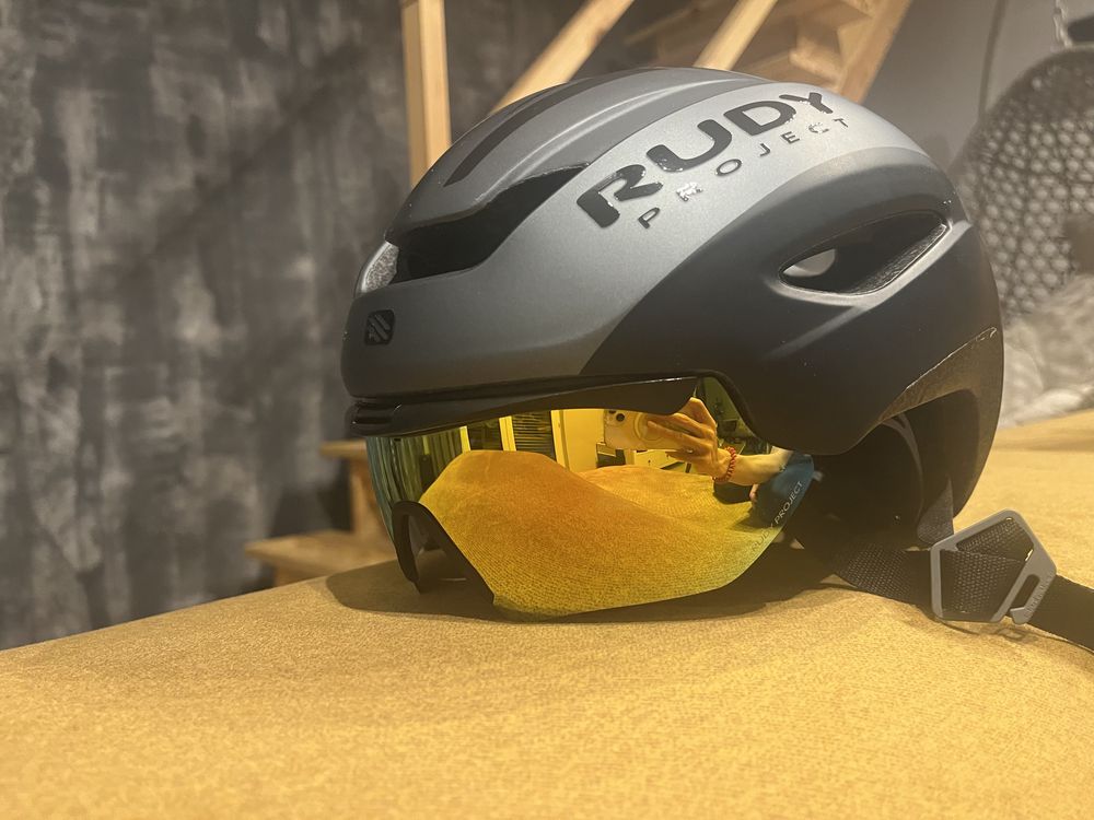 Kask rowerowy Rudy Project Volantis z szybka, rozmiar M