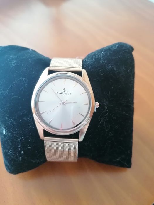 Relógios swatch e marca branca